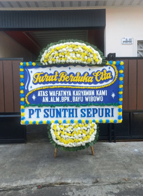 Papan Bunga Duka di Tanimbar Selatan