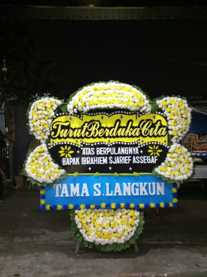Papan Bunga Duka di Tanimbar Selatan